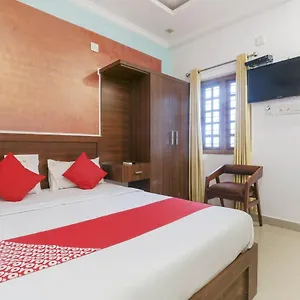 Oyo 73602 White House Thrissur